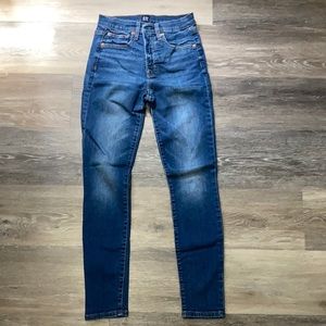 Gap Women’s True Skinny Jeans